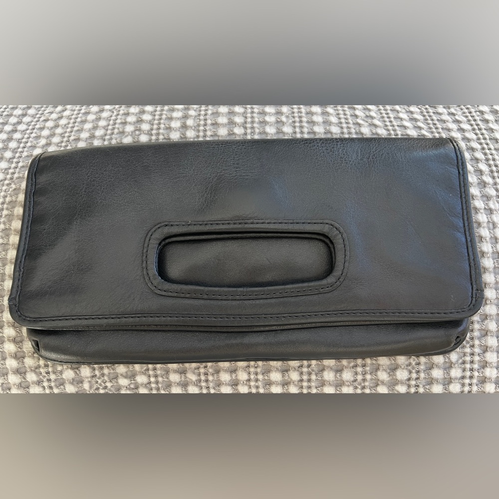 Coach Legacy Hamptons Foldover Flap Clutch Glovetanned Leather Black 47431